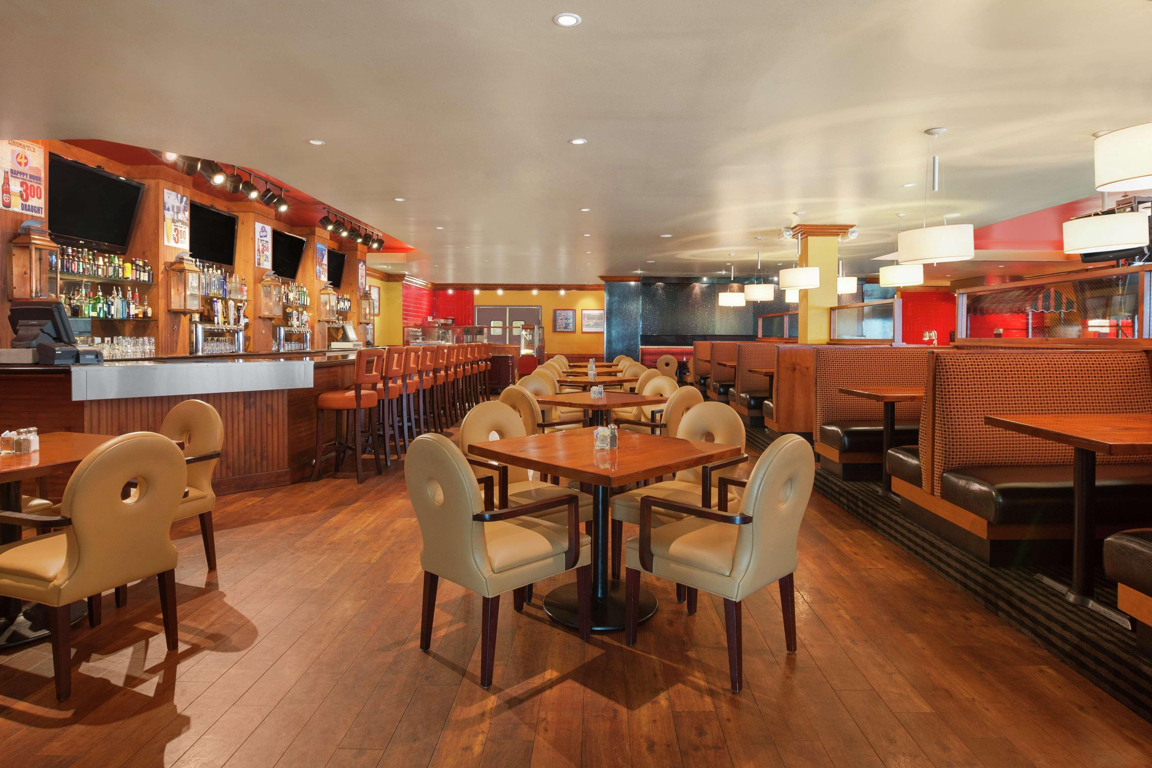 Doubletree By Hilton Hotel Dallas - Love Field Εξωτερικό φωτογραφία