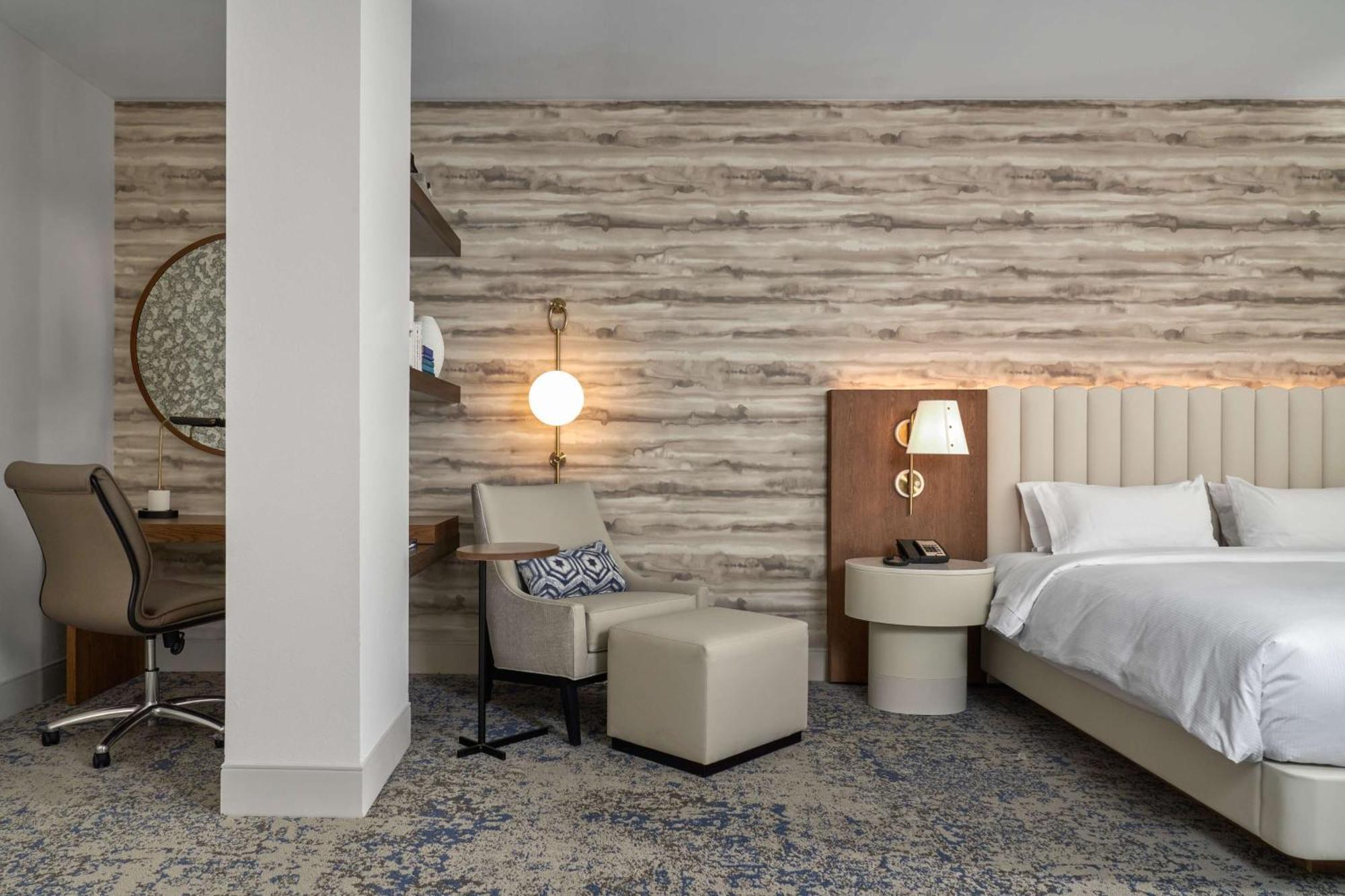 Doubletree By Hilton Hotel Dallas - Love Field Εξωτερικό φωτογραφία